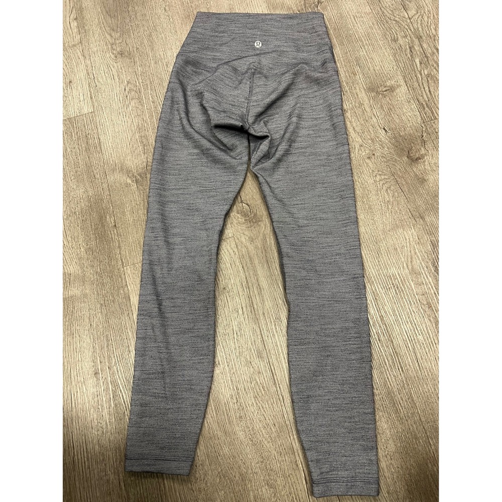 Lululemon - Picture 6 of 6